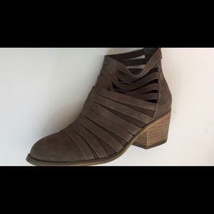 Carlos Santana Sz 9 Vanna Suede Strappy